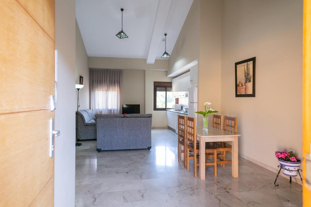 Apartamentos Turisticos La Castilleja Cordoba Exterior photo