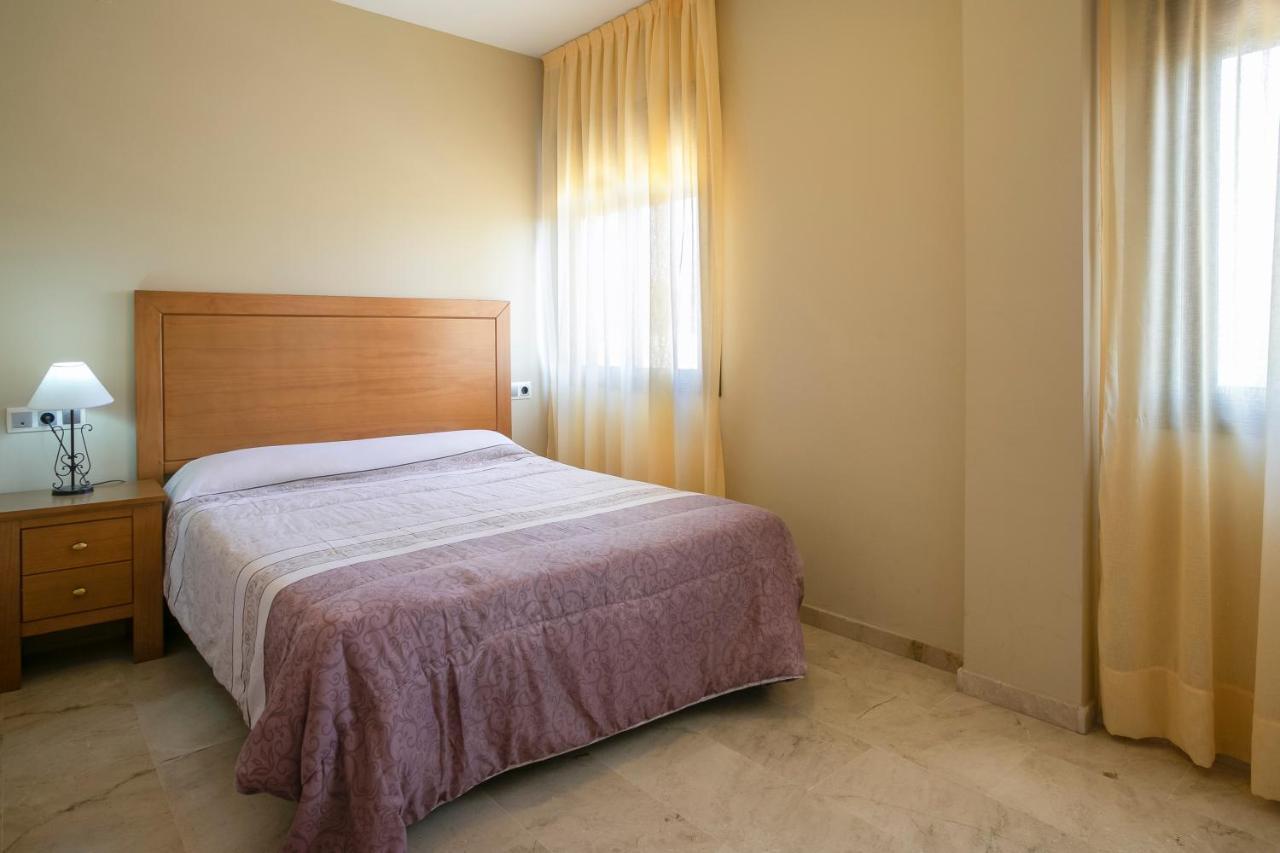 Apartamentos Turisticos La Castilleja Cordoba Exterior photo
